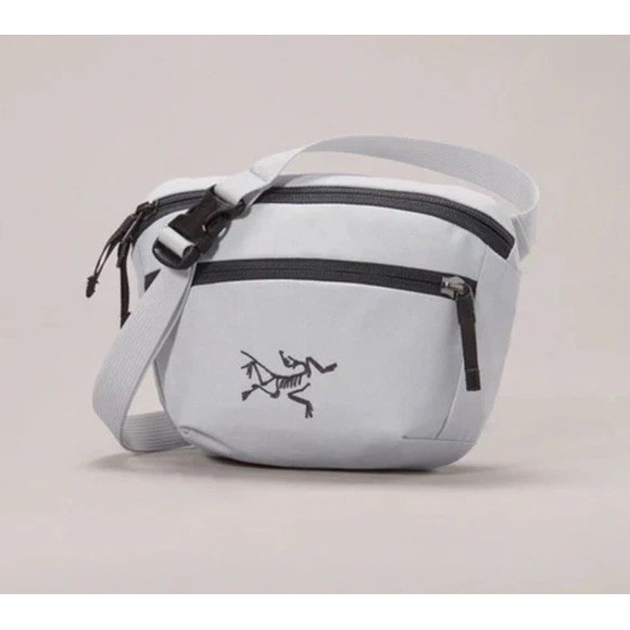 Arcteryx Mantis 1 Fanny Waist Shoulder Pack Light Gray Everyday